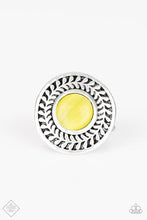 Load image into Gallery viewer, Paparazzi Ring - Garden Garland - Yellow
