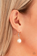 Load image into Gallery viewer, Paparazzi Necklace - One-Way WALL STREET - White