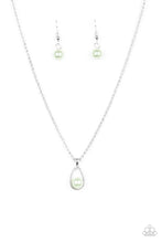 Load image into Gallery viewer, Paparazzi Necklace - Traditionally Traditional - Green