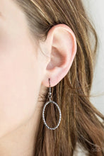 Load image into Gallery viewer, Paparazzi Necklace - Chain Cadence - Black