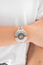 Load image into Gallery viewer, Paparazzi Bracelet - Incredibly Indie - Brown