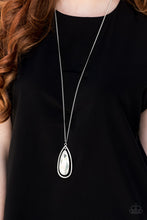 Load image into Gallery viewer, Paparazzi Necklace - The Royal Coronation - White