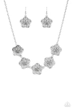 Load image into Gallery viewer, Paparazzi Necklace - Garden Groove - Silver