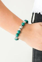 Load image into Gallery viewer, Paparazzi Bracelet - Very VIP - Green