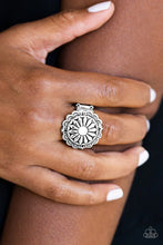 Load image into Gallery viewer, Paparazzi Ring - Daringly Daisy - White