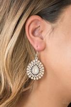Load image into Gallery viewer, Paparazzi Earring -City Chateau - Brown
