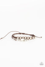 Load image into Gallery viewer, Paparazzi Bracelet - Trendy Tourist - White