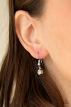 Load image into Gallery viewer, Paparazzi Necklace - Center Of Attention - White