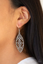 Load image into Gallery viewer, Paparazzi Earring - Tropical Trend - Silver