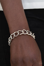 Load image into Gallery viewer, Paparazzi Bracelet - CHAINge of Scene - Silver