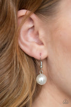 Load image into Gallery viewer, Paparazzi Necklace - Modern Musical - White