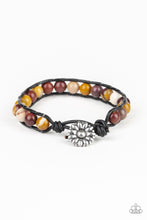 Load image into Gallery viewer, Paparazzi Bracelet - Daisy Guru - Yellow