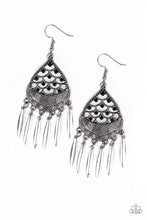 Load image into Gallery viewer, Paparazzi Earring - Wolf Den - Black