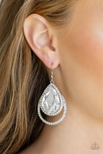 Load image into Gallery viewer, Paparazzi Earring - Famous - White