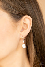 Load image into Gallery viewer, Paparazzi Necklace - Summer Shores - White