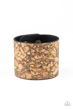 Load image into Gallery viewer, Paparazzi Bracelet - Cork Congo - Brass