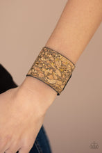 Load image into Gallery viewer, Paparazzi Bracelet - Cork Congo - Brass