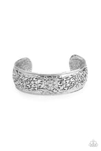 Load image into Gallery viewer, Paparazzi Bracelet - Garden Tropic - Silver