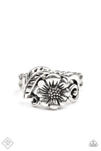 Load image into Gallery viewer, Paparazzi Ring - Oceanside Orchard - Silver