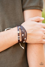Load image into Gallery viewer, Paparazzi Bracelet - Solo Quest - Brown