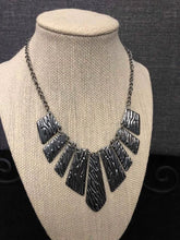 Load image into Gallery viewer, Paparazzi Necklace - Texture Tigress - Black