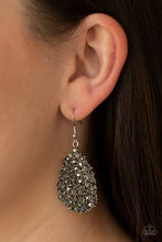 Load image into Gallery viewer, Paparazzi Earring - Daydreamy Dazzle - Silver