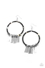 Load image into Gallery viewer, Paparazzi Earring - Garden Chimes - Black