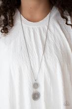 Load image into Gallery viewer, Paparazzi Necklace - Meet Me at the Garden Gate