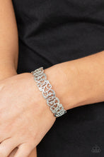 Load image into Gallery viewer, Paparazzi Bracelet - Wild Vineyards - Silver