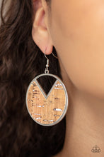 Load image into Gallery viewer, Paparazzi Earring - Nod to Nature - White