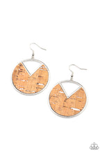 Load image into Gallery viewer, Paparazzi Earring - Nod to Nature - White