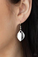 Load image into Gallery viewer, Paparazzi Necklace - Face The ARTIFACTS - White