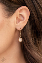 Load image into Gallery viewer, Paparazzi Necklace - Fairytale Affair - Gold