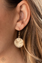 Load image into Gallery viewer, Paparazzi Necklace - Circulating Shimmer - Gold