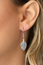 Load image into Gallery viewer, Paparazzi Necklace - Natural Essence - Purple