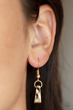 Load image into Gallery viewer, Paparazzi Necklace - The MANE Course - Gold