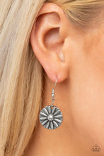 Load image into Gallery viewer, Paparazzi Necklace - Saguaro Garden - Blue