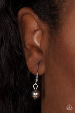 Load image into Gallery viewer, Paparazzi Necklace - Taunting Twinkle - White