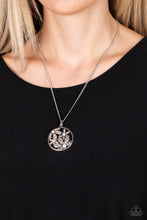 Load image into Gallery viewer, Paparazzi Necklace - Glade Glamour - Multi