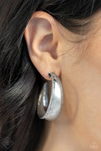 Load image into Gallery viewer, Paparazzi Earring - Dune Dynasty - Silver