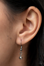 Load image into Gallery viewer, Paparazzi Necklace - Petitely Prismatic - Black