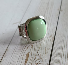 Load image into Gallery viewer, Paparazzi Ring - POP-ularity Contest - Green