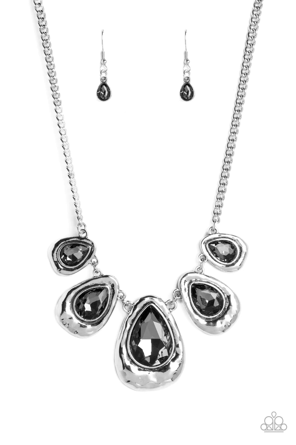 Paparazzi Necklace - Formally Forged - Silver