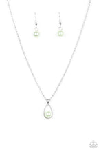 Load image into Gallery viewer, Paparazzi Necklace - Traditionally Traditional - Green
