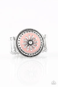 Paparazzi Ring - Free-Spirited Flower - Pink