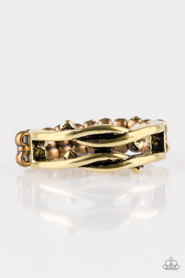 Paparazzi Ring - Very Vogue - Brass