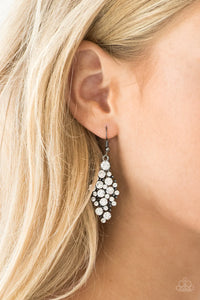 Paparazzi Earring - Cosmically Chic - Black