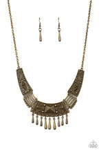 Load image into Gallery viewer, Paparazzi Necklace - STEER It Up - Brass

