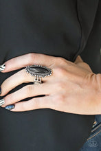 Load image into Gallery viewer, Paparazzi Ring - Leave No Trace - Black
