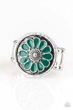 Load image into Gallery viewer, Paparazzi Ring - Garden View - Green

